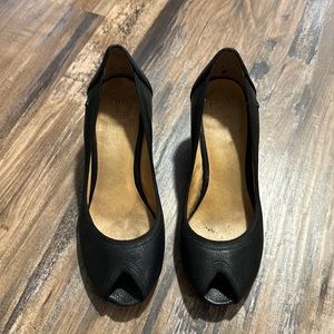 Women's Frye Black Leather Ada Peep Toe Pumps Preowned GUC US Size 7M
